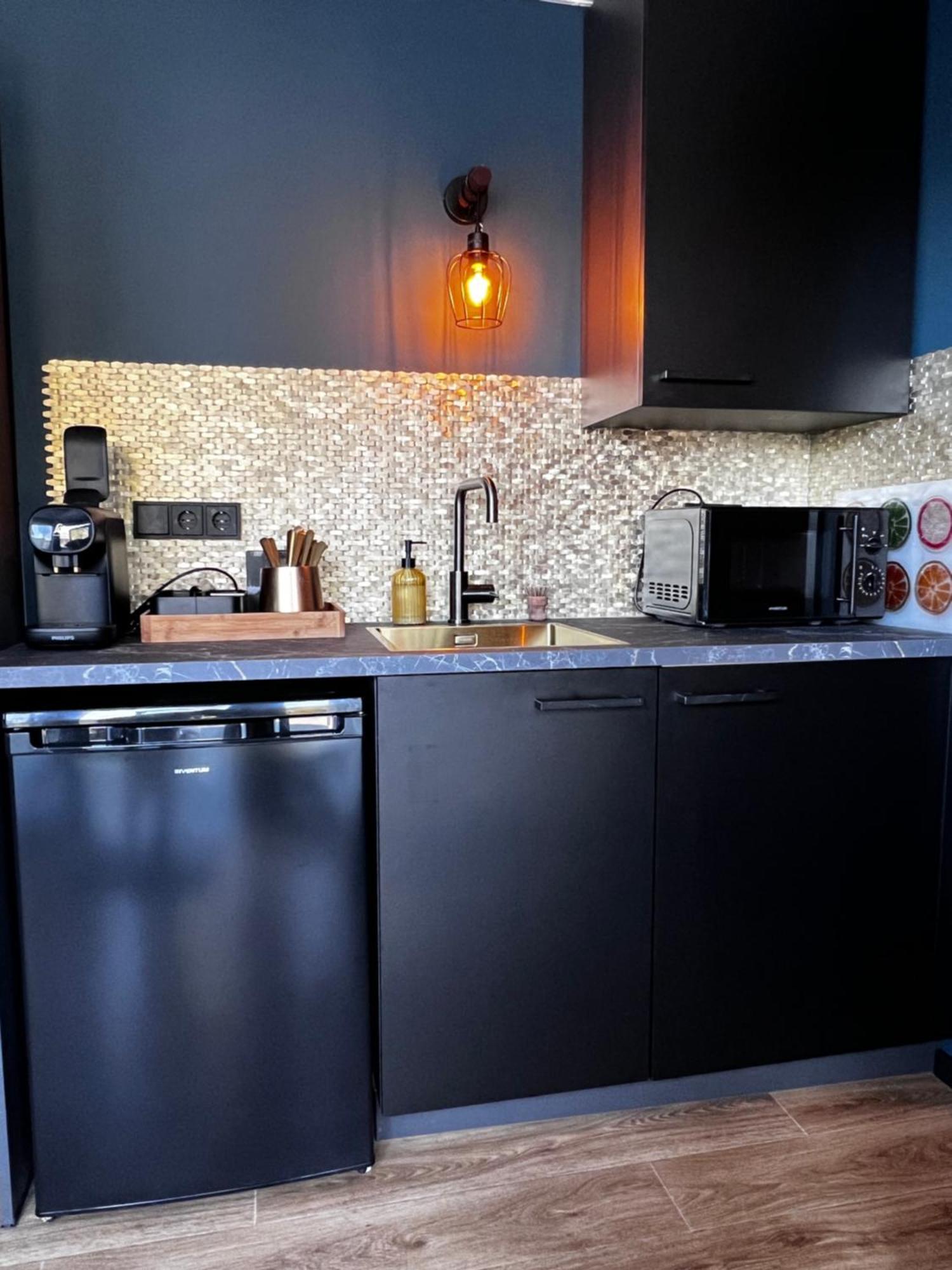 B&B Prive Tiny House Bij Zee Stellendam Eksteriør billede